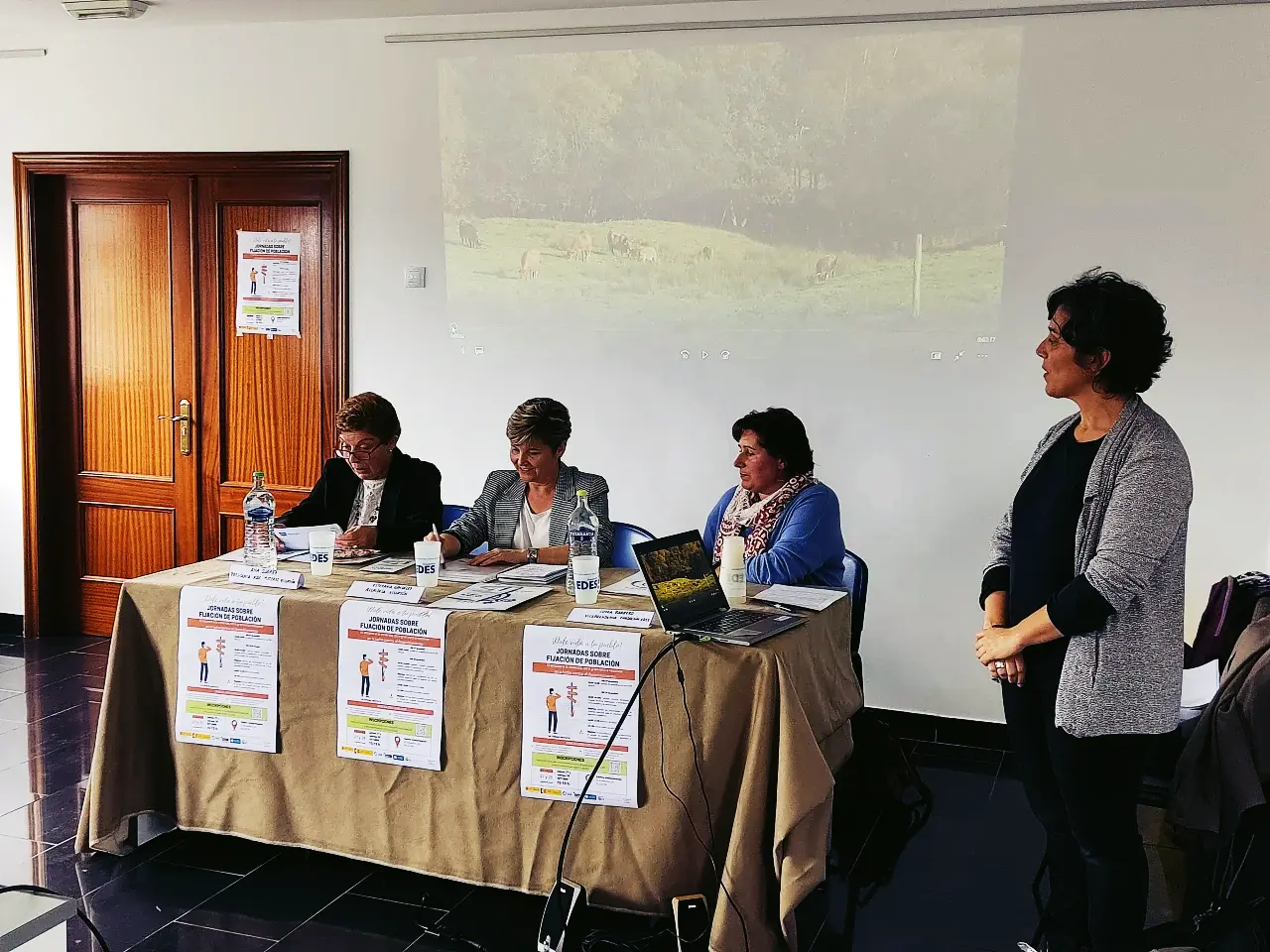 Jornadas sobre despoblamiento en Villayon.