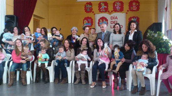 Fundación Edes ejerce de Madrina de la Lectura en Coaña