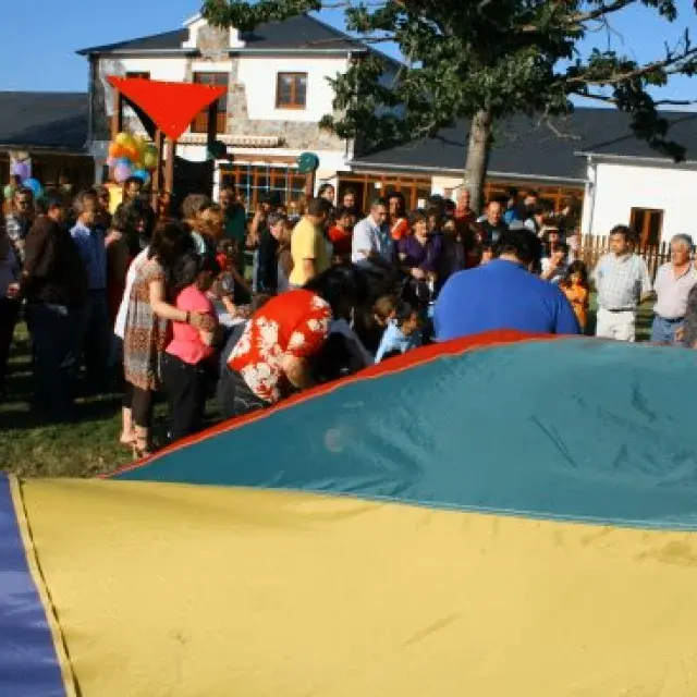 Familias unidas en la defensa de los derechos básicos