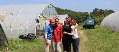 Gracias a Wwoof España, llegan a Finca El Cabillón personas voluntarias durante el verano.